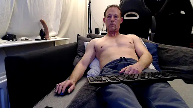 Snapshot of Sexy_Ass_Mike chatting on 9, 3, 2026 Sexy Ass Mike online show from 9, 3, 2026