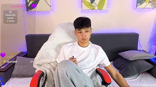 Snapshot of XanneLL chatting on 5, 3, 2026 XanneLL online show from 5, 3, 2026