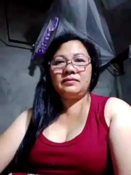 Cold-girlr12 online show from 4, 5, 2026