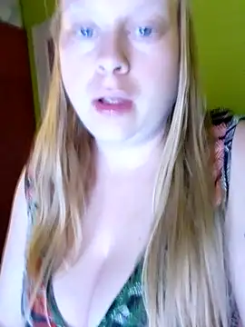 Snapshot of trixye21 chatting on 15, 3, 2026 trixye21 online show from 15, 3, 2026