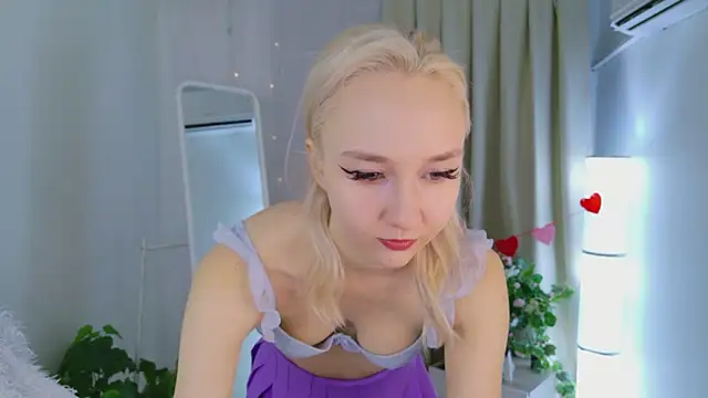 Audrey Kiss online show from 12, 2, 2026