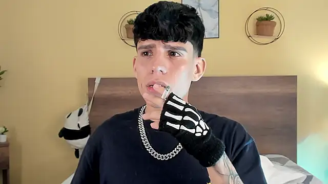 Snapshot of Angel_eros_ chatting on 14, 2, 2026 Angel eros online show from 14, 2, 2026