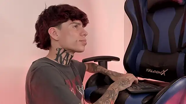 Snapshot of Angel_eros_ chatting on 21, 3, 2026 Angel eros online show from 21, 3, 2026