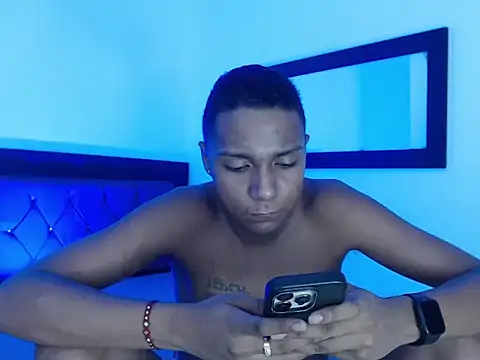hotboyluxe online show from 30, 4, 2026