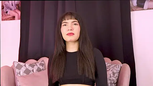 dakotacollins  online show from 28, 5, 2026