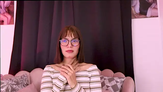 dakotacollins  online show from 27, 6, 2026