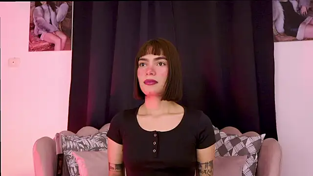 dakotacollins  online show from 20, 7, 2026