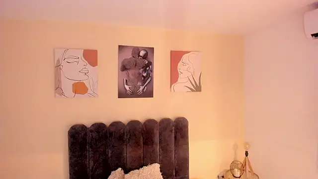 Snapshot of aura_vega chatting on 8, 3, 2026 aura vega online show from 8, 3, 2026