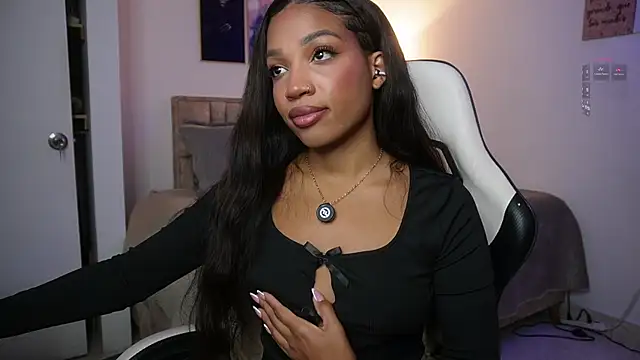 Snapshot of eimi_spacee chatting on 1, 7, 2026 eimi spacee online show from 1, 7, 2026