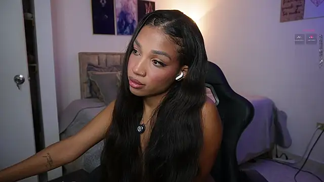 Snapshot of eimi_spacee chatting on 2, 7, 2026 eimi spacee online show from 2, 7, 2026