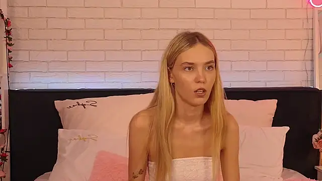 NikkiRyx online show from 26, 7, 2026
