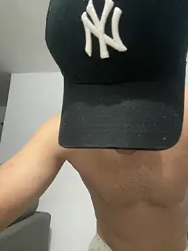 Snapshot of Steves24 chatting on 5, 4, 2026 Steves24 online show from 5, 4, 2026