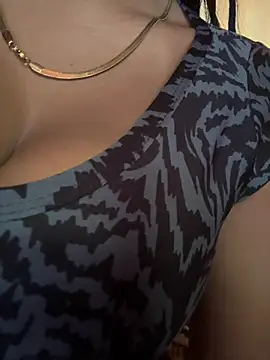 Snapshot of Scarlett_Viibe chatting on 5, 7, 2026 Scarlett Viibe online show from 5, 7, 2026