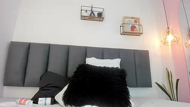 sam doll  online show from 16, 5, 2026