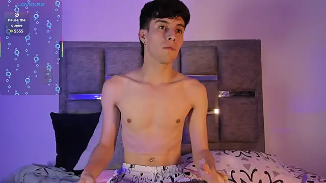 axxxel twink online show from 7, 5, 2026