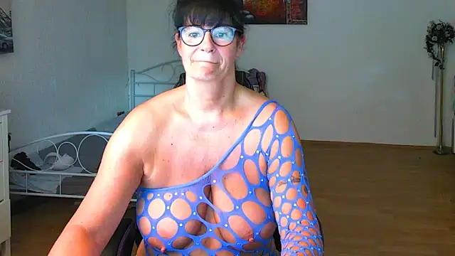 Snapshot of Sylly chatting on 31, 5, 2026 Sylly online show from 31, 5, 2026
