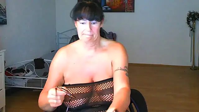 Snapshot of Sylly chatting on 20, 7, 2026 Sylly online show from 20, 7, 2026