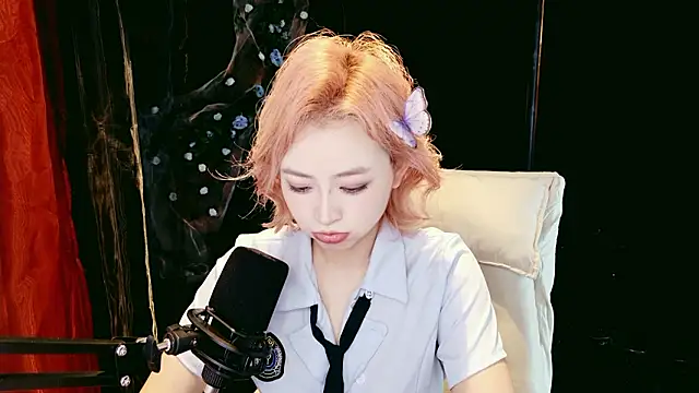 Lady-Mia777 online show from 3, 2, 2026