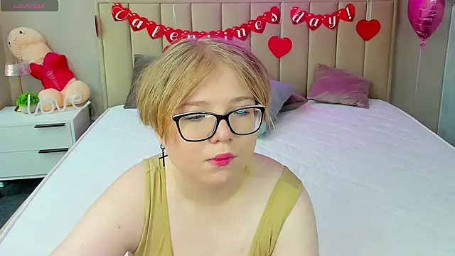 Snapshot of Lauraaa_Smith chatting on 19, 2, 2026 Lauraaa Smith online show from 19, 2, 2026