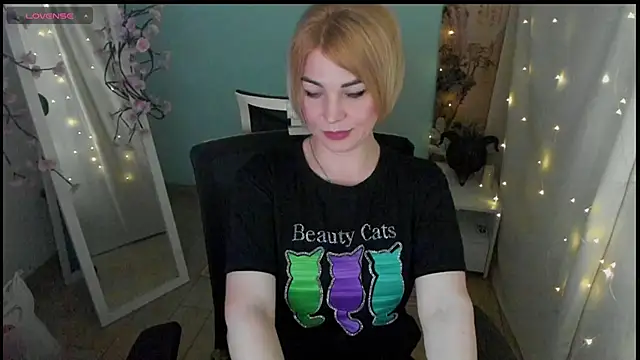 CuttieEmma online show from 7, 5, 2026