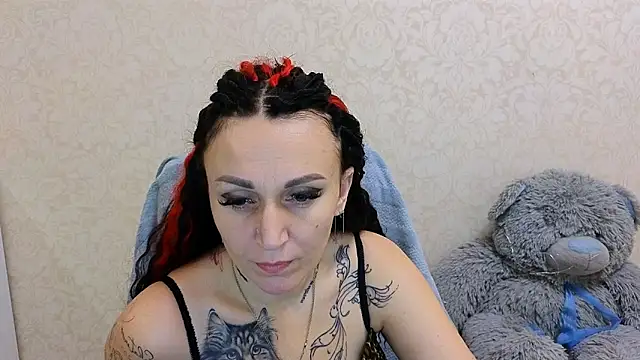 LalyaSkyy online show from 1, 2, 2026