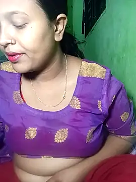 Snapshot of Romantic-Couple999 chatting on 19, 2, 2026 Romantic-Couple999 online show from 19, 2, 2026