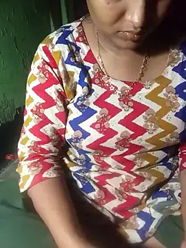 Snapshot of Romantic-Couple999 chatting on 12, 3, 2026 Romantic-Couple999 online show from 12, 3, 2026