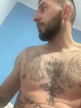 Snapshot of robeertiito chatting on 18, 3, 2026 robeertiito online show from 18, 3, 2026