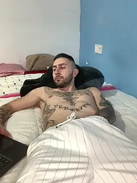 Snapshot of robeertiito chatting on 22, 3, 2026 robeertiito online show from 22, 3, 2026