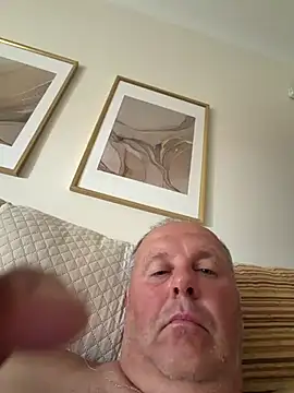 Snapshot of YachtCaptain10 chatting on 22, 6, 2026 YachtCaptain10 online show from 22, 6, 2026