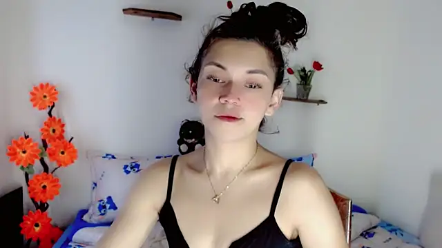 Snapshot of NathalialLooes chatting on 22, 6, 2026 NathalialLooes online show from 22, 6, 2026