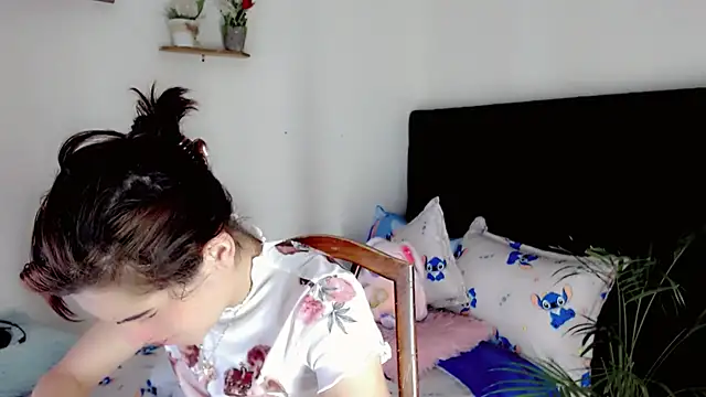 Snapshot of NathalialLooes chatting on 8, 7, 2026 NathalialLooes online show from 8, 7, 2026