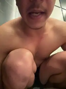 Snapshot of tonyxx000 chatting on 2, 3, 2026 tonyxx000 online show from 2, 3, 2026