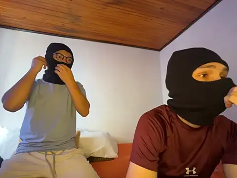 Snapshot of MaxAndNico chatting on 27, 3, 2026 MaxAndNico online show from 27, 3, 2026