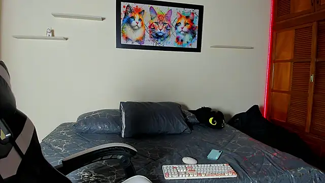 meredit cris23 online show from 12, 2, 2026