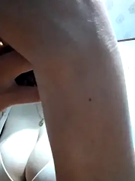 Snapshot of Marui-1 chatting on 3, 3, 2026 Marui-1 online show from 3, 3, 2026