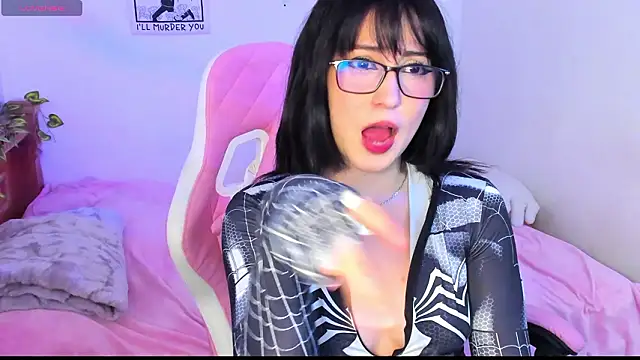 Snapshot of LoveMaki444 chatting on 5, 3, 2026 LoveMaki444 online show from 5, 3, 2026