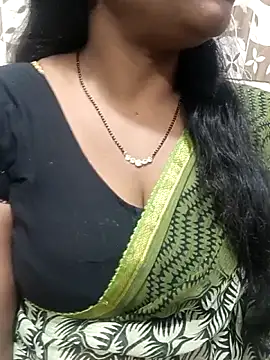 Snapshot of Parul-009 chatting on 2, 2, 2026 Parul-009 online show from 2, 2, 2026