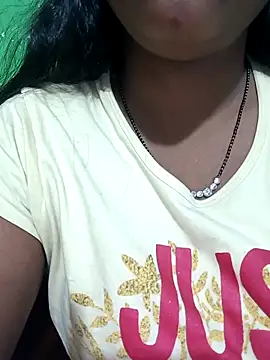 Snapshot of Parul-009 chatting on 11, 3, 2026 Parul-009 online show from 11, 3, 2026