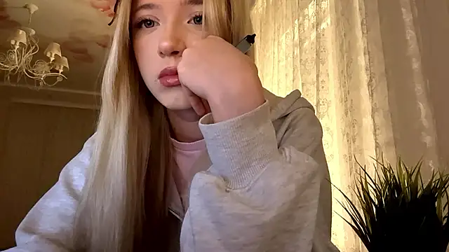 IvyArmbrister online show from 6, 3, 2026