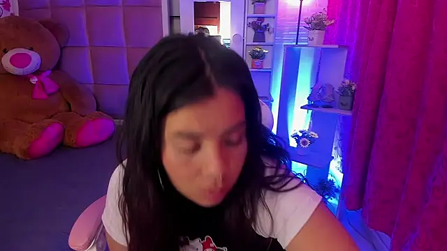 Snapshot of liany_taylor chatting on 2, 3, 2026 liany taylor online show from 2, 3, 2026