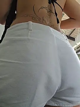 Kitty San xXx online show from 13, 6, 2026