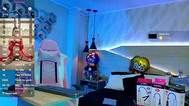 kylliefox  online show from 30, 10, 2025