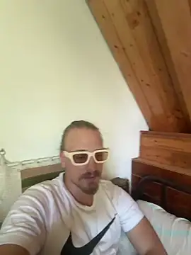 Faszos444444 online show from 2, 8, 2026