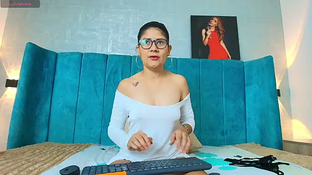 dulcenena moon online show from 17, 2, 2026