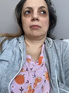 Snapshot of ShyFlameLive chatting on 2, 2, 2026 ShyFlameLive online show from 2, 2, 2026