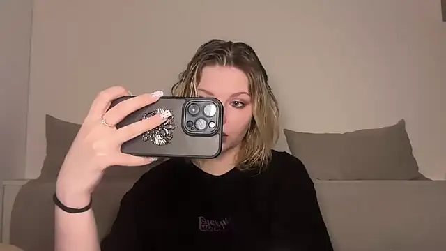 Ophelia Ritz online show from 20, 3, 2026