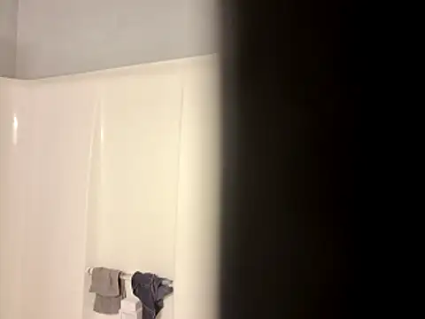 Snapshot of TrndSettr chatting on 11, 3, 2026 TrndSettr online show from 11, 3, 2026