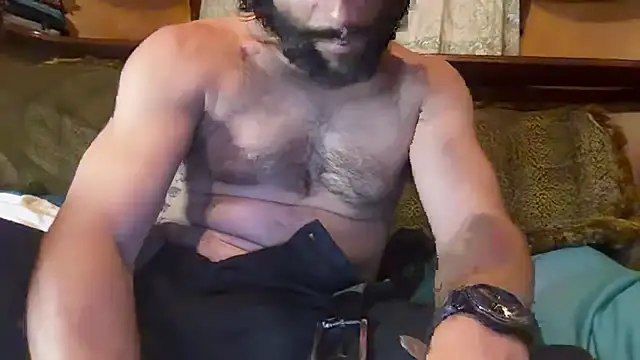 Snapshot of TrndSettr chatting on 14, 7, 2026 TrndSettr online show from 14, 7, 2026
