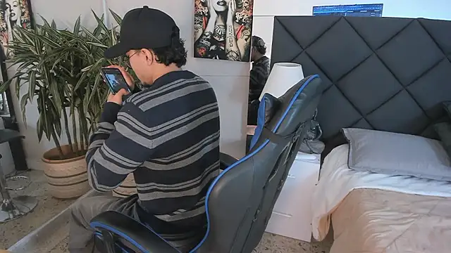 Snapshot of kai_storn chatting on 1, 3, 2026 kai storn online show from 1, 3, 2026